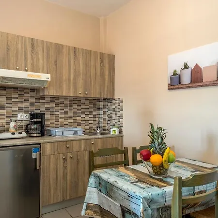 شقة فندقية Theos Village 3*