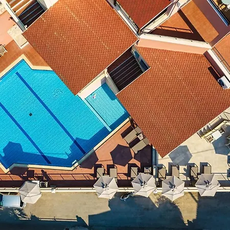 Theos Village 3*